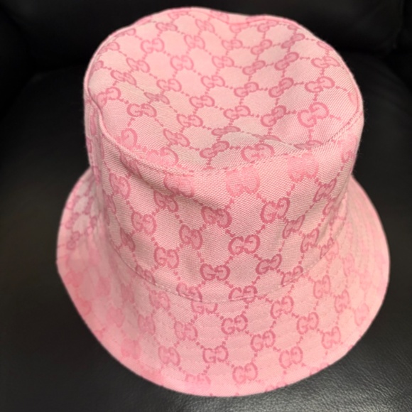 WOMEN'S GUCCI PINK GG MONOGRAM CANVAS BUCKET HAT ONE SIZE - Picture 4 of 6